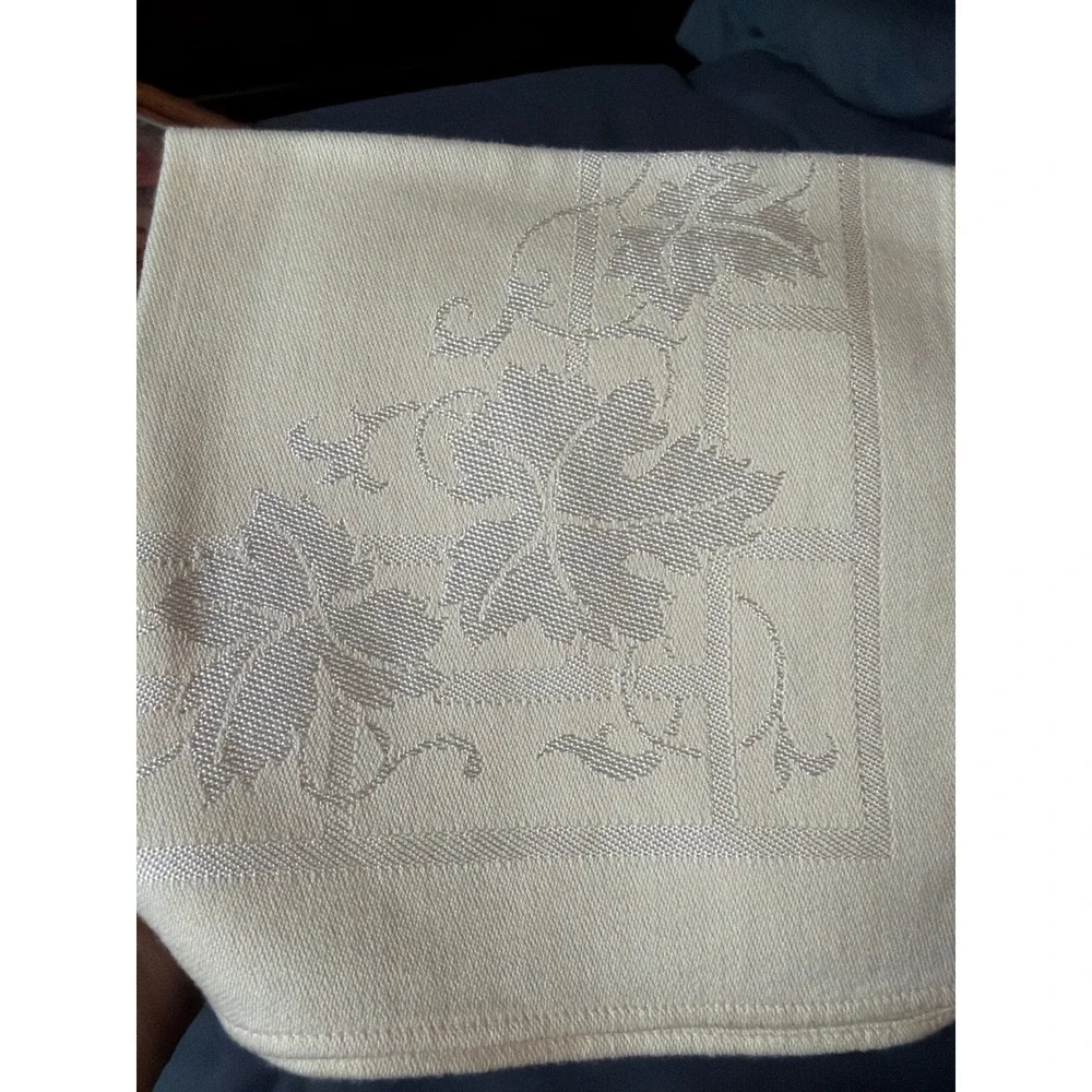 Vintage Yellow Damask Cloth Napkins Set of 4 Grape Leaf Vine Floral 11.5 Inch